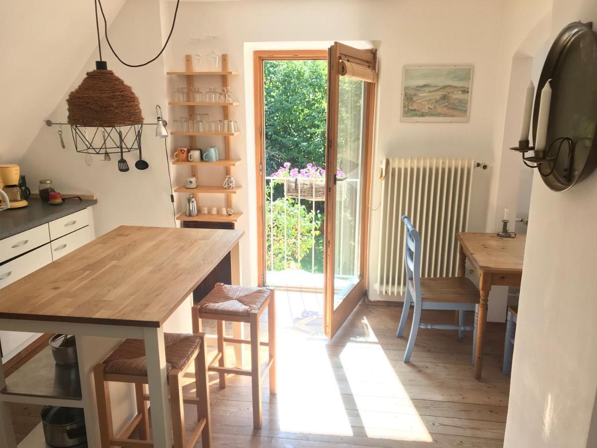 Charmante Altbau-Dg-Wohnung Mnichov Exteriér fotografie