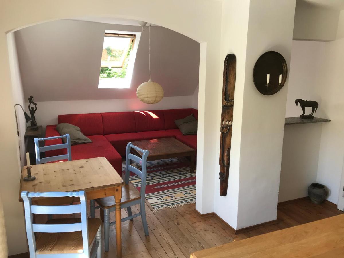 Charmante Altbau-Dg-Wohnung Mnichov Exteriér fotografie